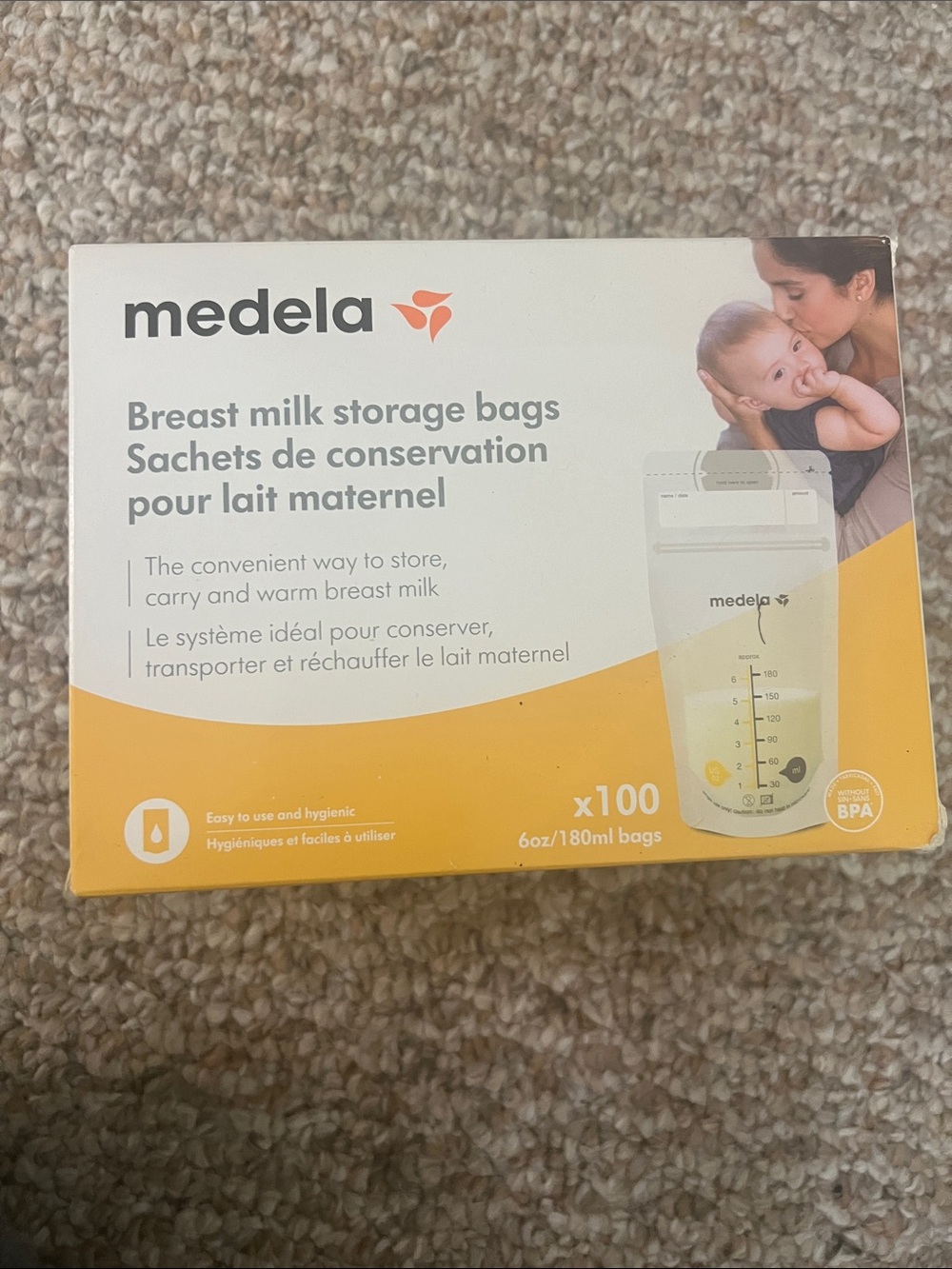 Medela Breast Milk Storage Bags White and Yellow Packaging